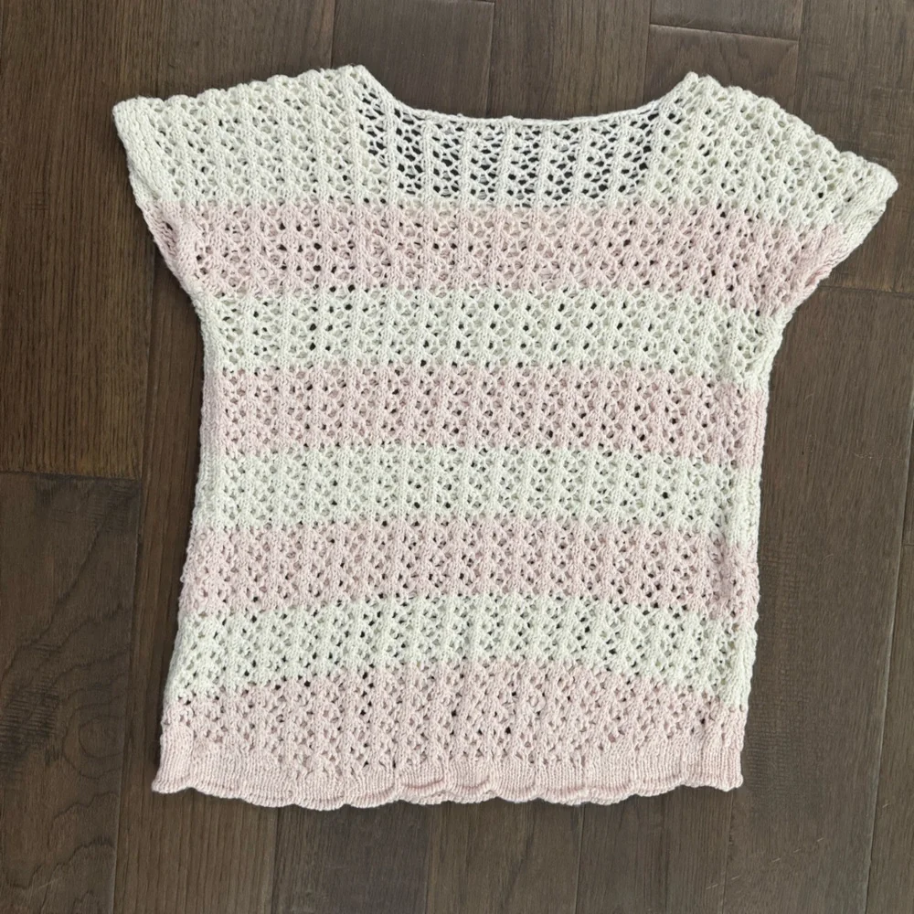 Pink and White Cap Sleeve Cropped Blouse - Picture 5 of 5